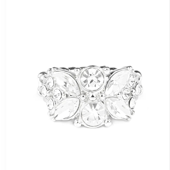 Sparkly State of Mind Ring  Dainty stretchy - Picture 1 of 4